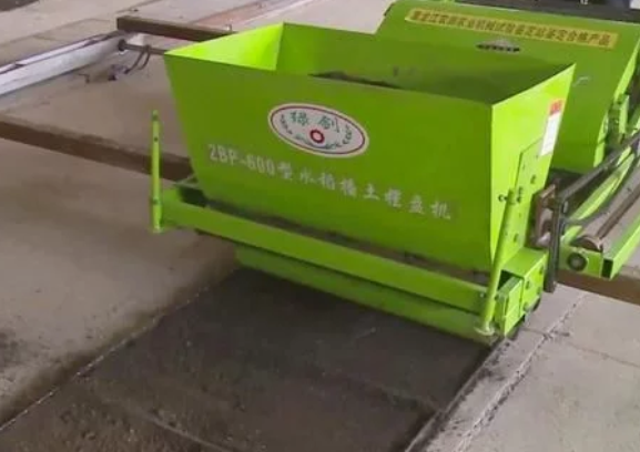 東北小伙發(fā)明水稻育秧機，效率提升50倍，可節(jié)省200個工人